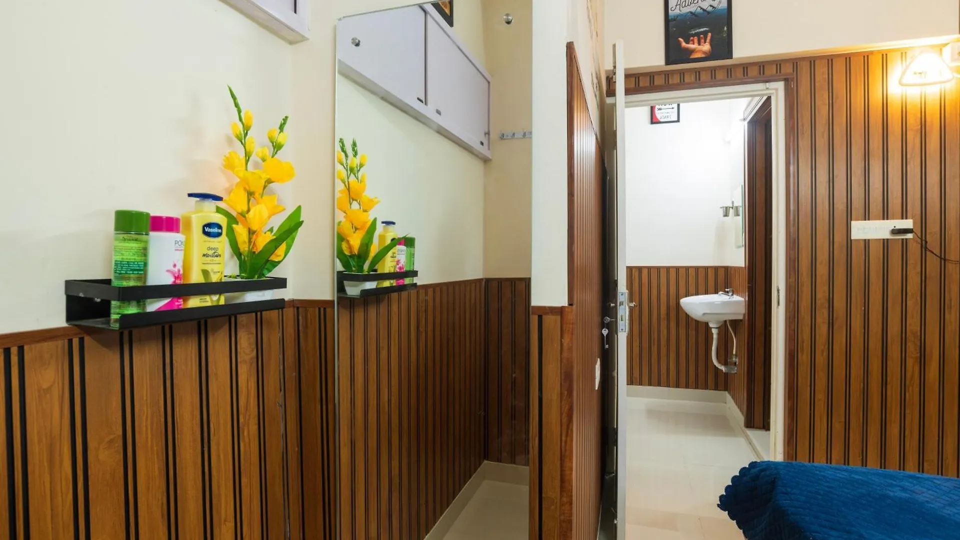 Mayflower Airport Launge Cochin International Airport Nedumbassery Apartment